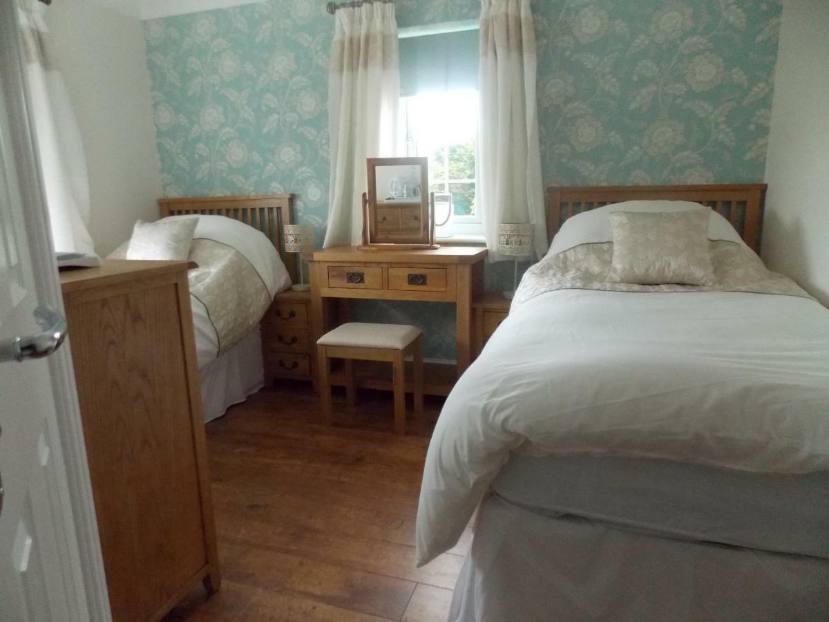 Craig Eithin B & B Holyhead Luaran gambar